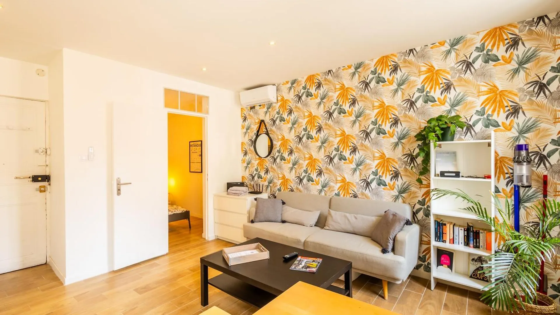 Appartement Lumineux Pres De La Plage contacts